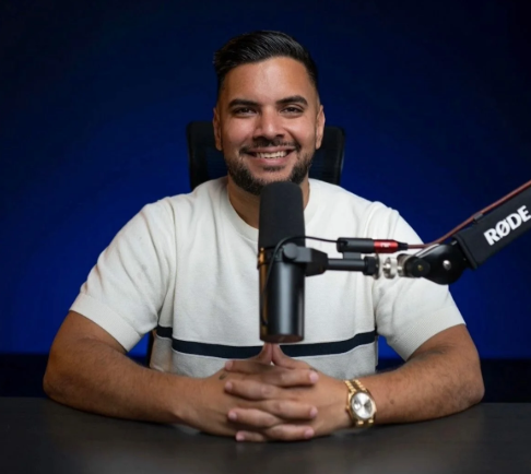 Pako Tawani en una entrevista online