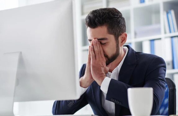 emprendedor preocupado